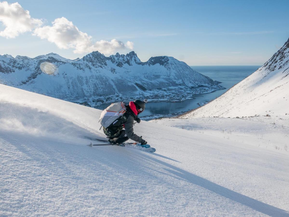 Hamn I Senja Hotel Eksteriør billede